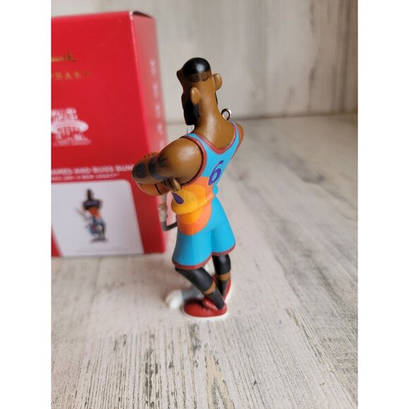 Hallmark LeBron James Bugs Bunny Space Jam new Legacy ornament Xmas - Picture 4 of 7